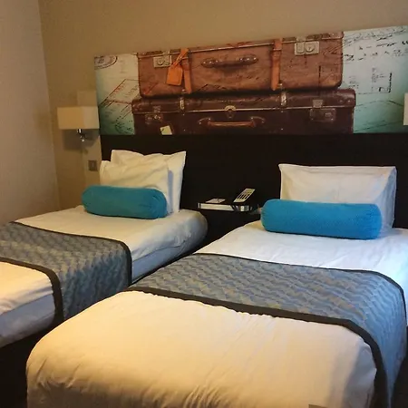 Mercure London Heathrow Airport Hotel 4*