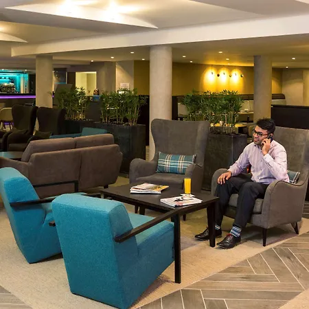 Mercure London Heathrow Airport 4* Hillingdon