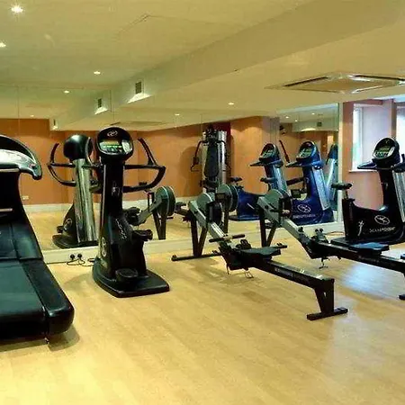 Hotel Mercure London Heathrow Airport 4*