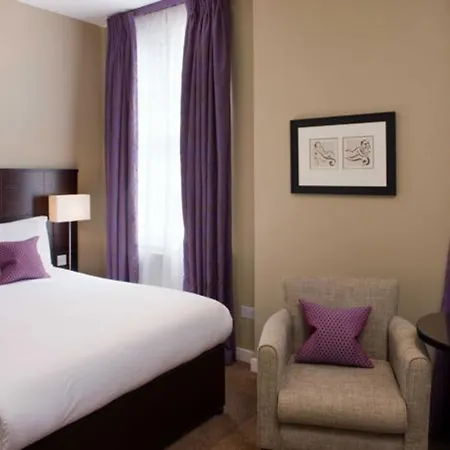 Otel Berjaya Eden Park Londra