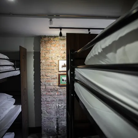 Publove @ The Crown, Battersea Hostel *