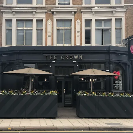 Publove @ The Crown, Battersea *