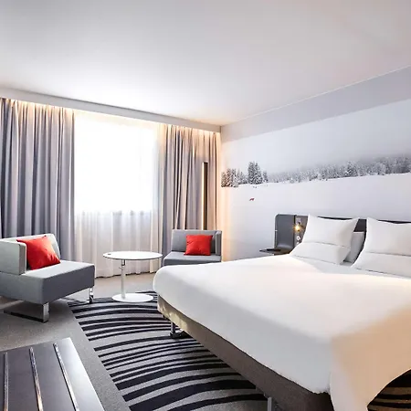 Novotel Bridge Hotel 4*