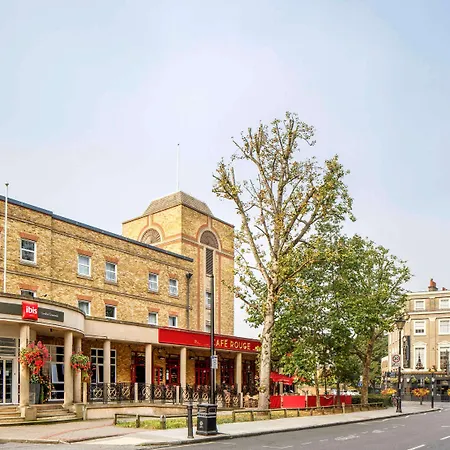 Ibis Greenwich 3*