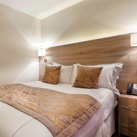 Shepherds Bush Hotel