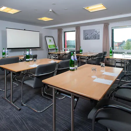 Holiday West By Ihg Отель 4*