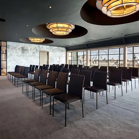 Radisson Blu Hotel, Leicester Square - Formerly Hampshire Hotel Londyn