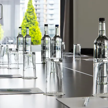 West By Ihg Szálloda London