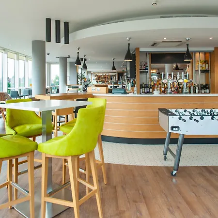 Hotel Holiday West By Ihg London