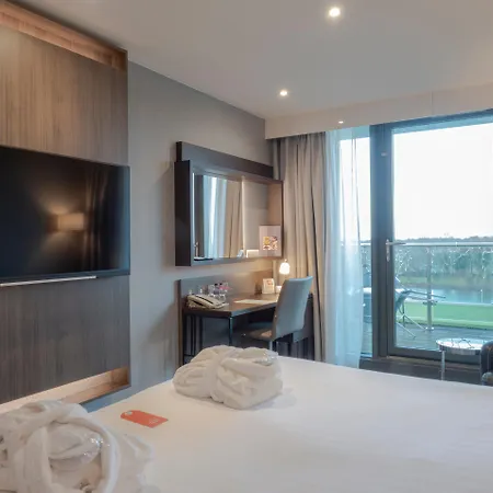 Hotel Crowne Plaza London - Kingston By Ihg