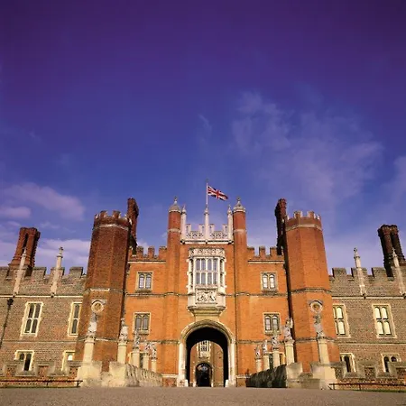 Hotel Crowne Plaza London - Kingston By Ihg