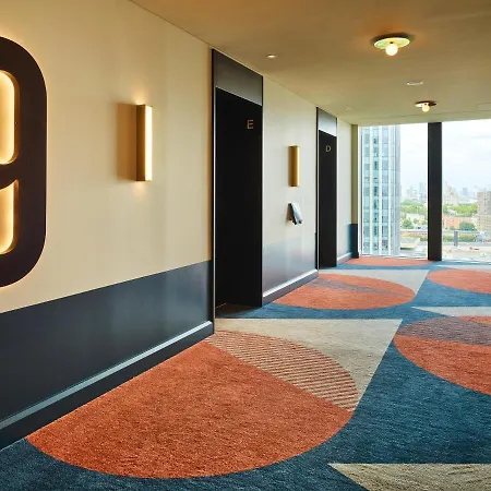Hotel Tribe Canary Wharf