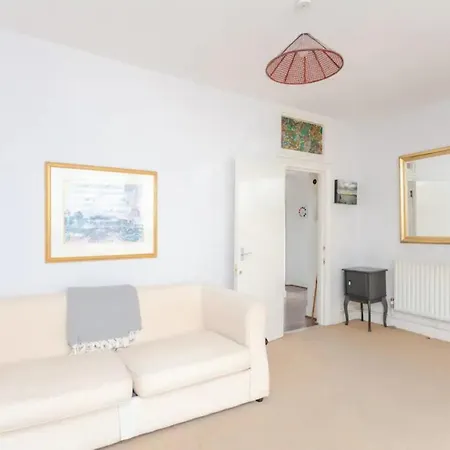 Holiday home Cheerful 1 Bedroom In Vibrant Maida Vale *