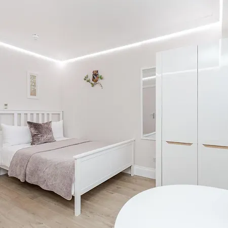 Guilford Street Apartment