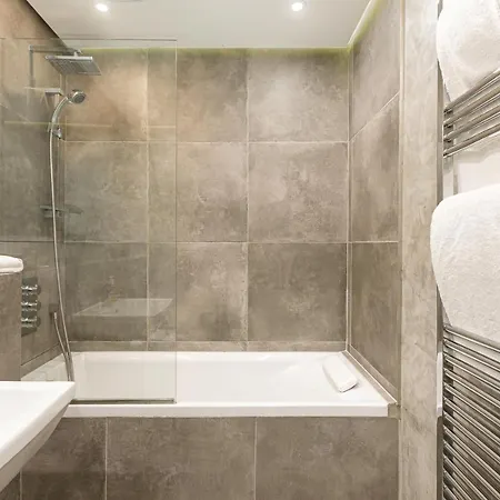 Apartment Penthousestays Nr Notting Hill - Luxury 2 Bedroom King Bed - Near Portobello Road *