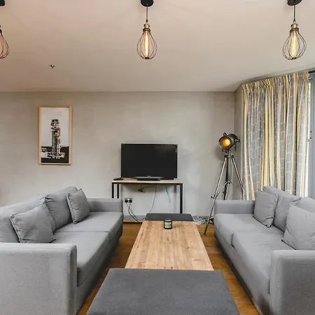 Penthousestays Nr Notting Hill - Luxury 2 Bedroom King Bed - Near Portobello Road *