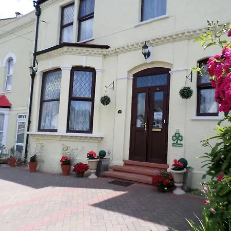 Atini Guest house 3*