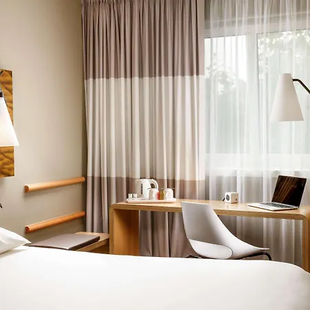 Ibis London Barking 3*