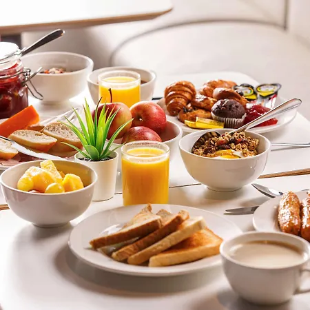 Ibis London Barking Hotel 3*