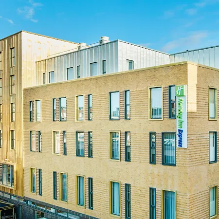 Express London-ealing, An Ihg 3* Londra