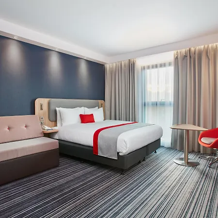 Express London-ealing, An Ihg Londra