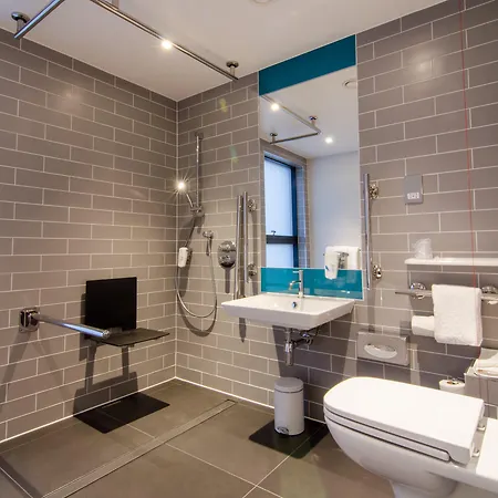 Express London-ealing, An Ihg 3*