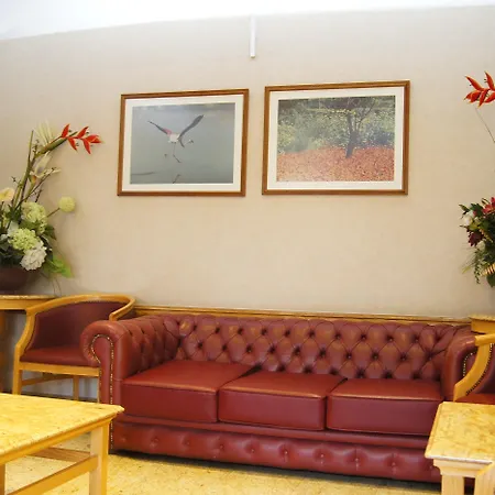 The Nayland 3*