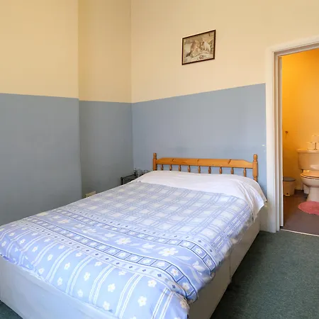 Hotel Fairways Paddington 2*