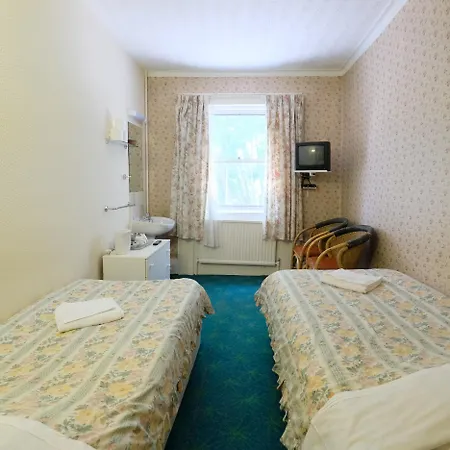 Fairways Paddington Hotel 2*
