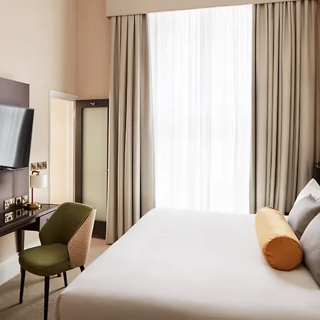 The Clermont London, Victoria Hotel London