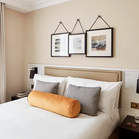 The Clermont London, Victoria Hotel London