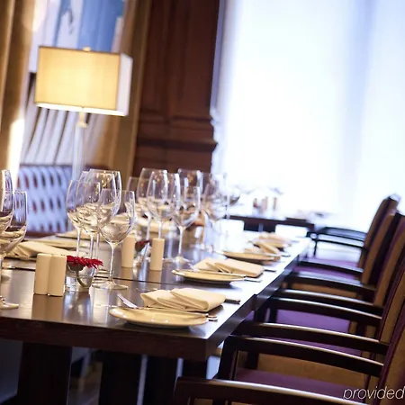 The Clermont London, Victoria Hotel London