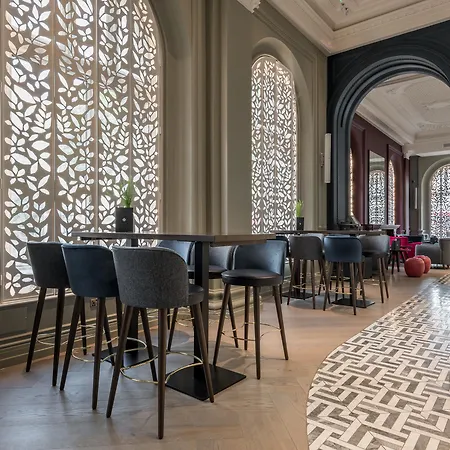 The Clermont London, Victoria Hotel 4*