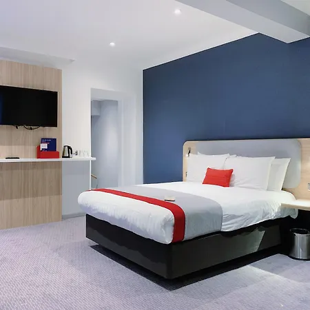 Express Victoria By Ihg 3* London