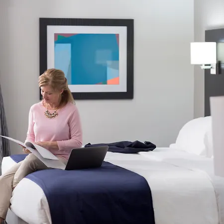 Hotel Express Victoria By Ihg London