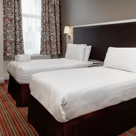 Western Chiswick Palace & Hotel