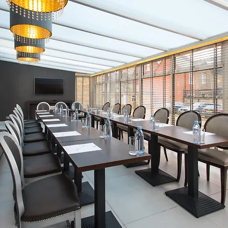 Western Chiswick Palace&suites Hotel 3*