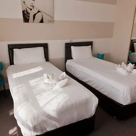 Hotel Nox Olympia 4*