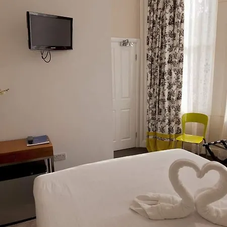 Hotel Nox Olympia 4*