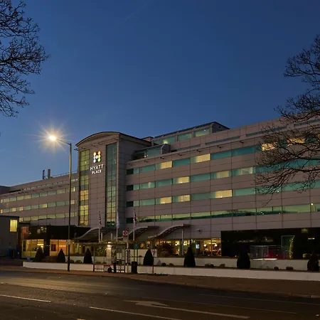 Hyatt Place London Heathrow Airport Hotel 4*