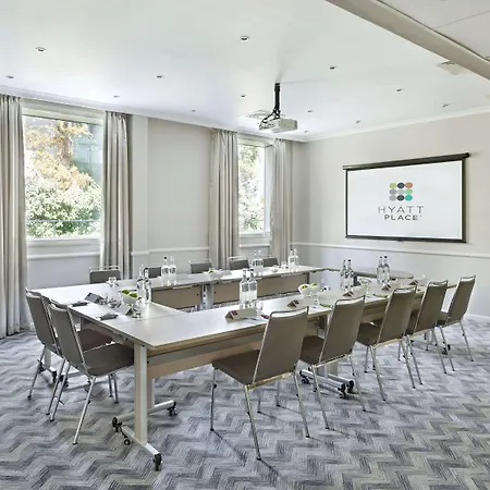 Hyatt Place London Heathrow Airport