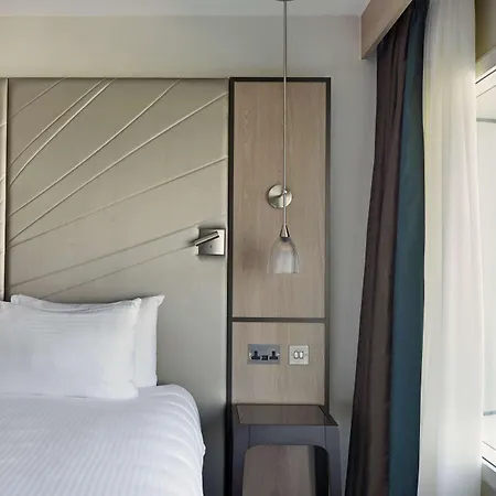 Hyatt Place London Heathrow Airport 4* Hillingdon