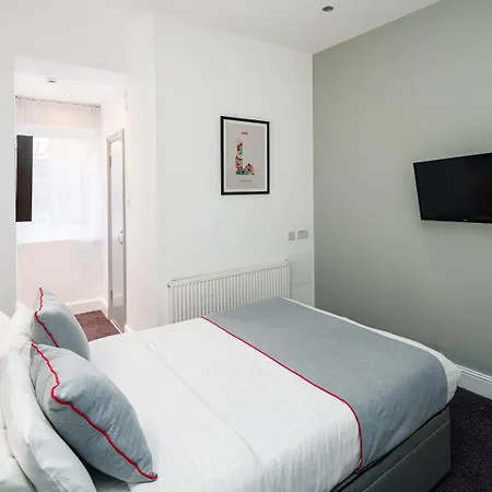 Apollo Kings Cross Otel 3*