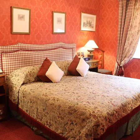 The Leonard Hotel