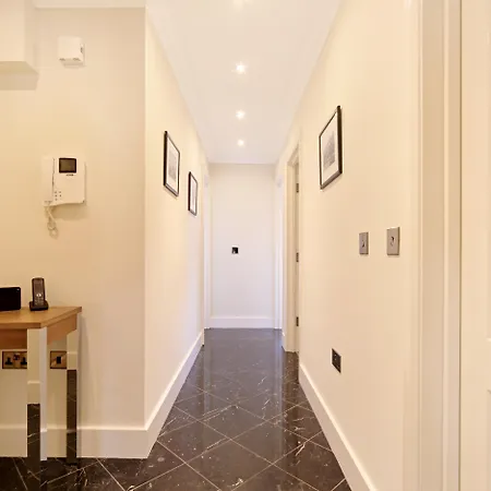 Ashburn Court Aparthotel Londen