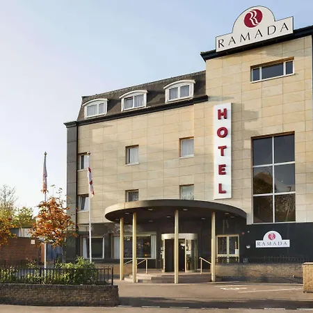 Hotel Savera South 3*