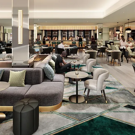Palace 4* London