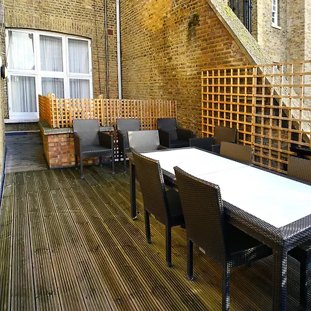 Appart hôtel Queensgate Court 4*