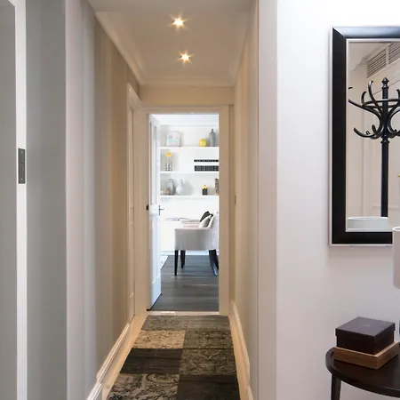 Manson Place Apart-hotel