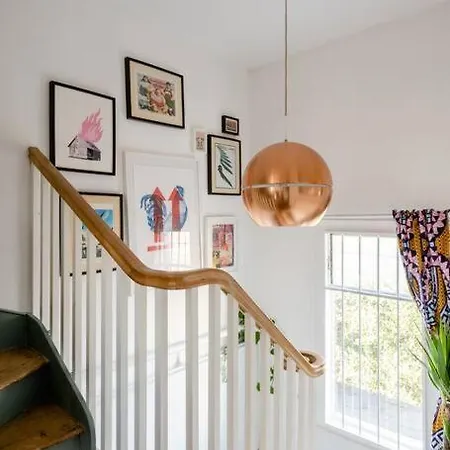 Beautiful Two-floor Flat Near Tube Station Apartment